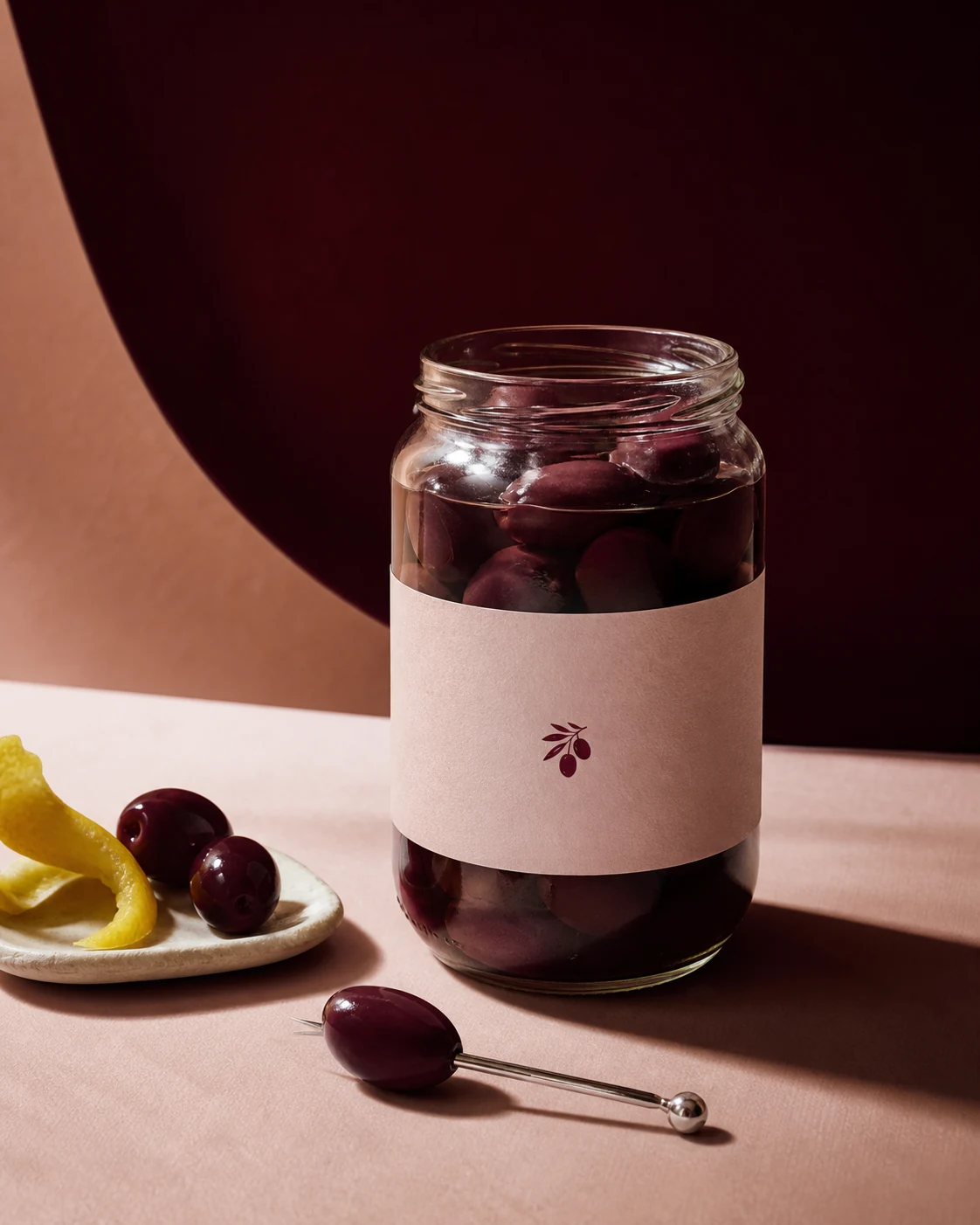 Toples zaitun Kalamata berwarna ungu gelap